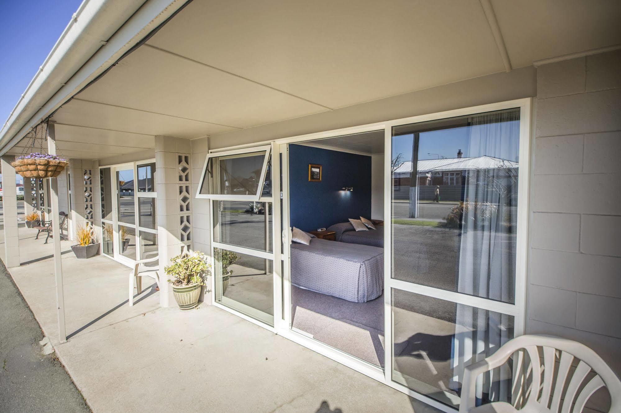 Aaa Thames Court Motel Oamaru Exteriér fotografie
