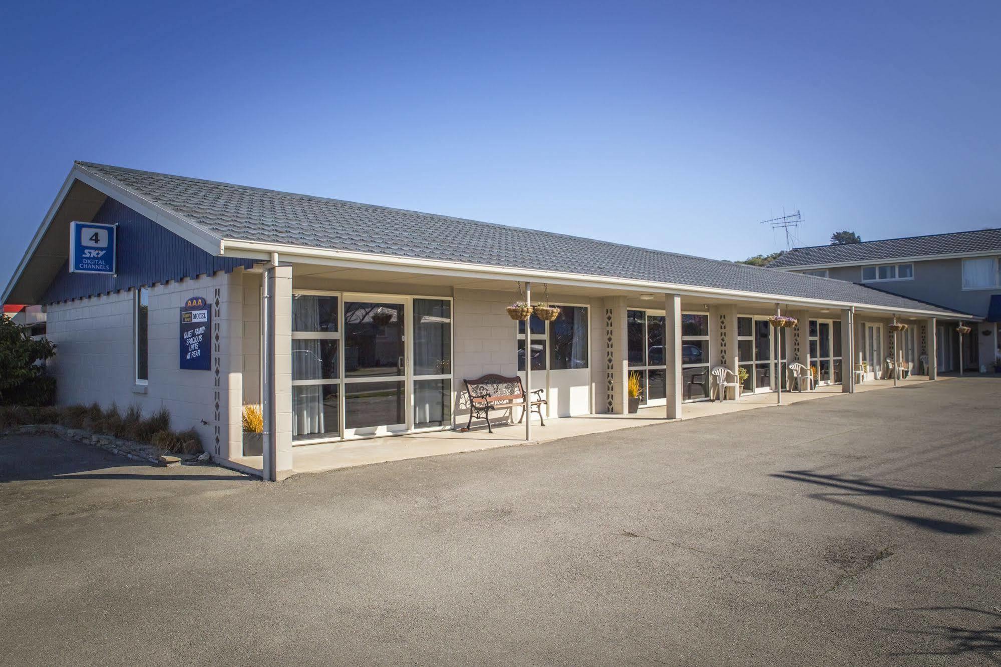 Aaa Thames Court Motel Oamaru Exteriér fotografie