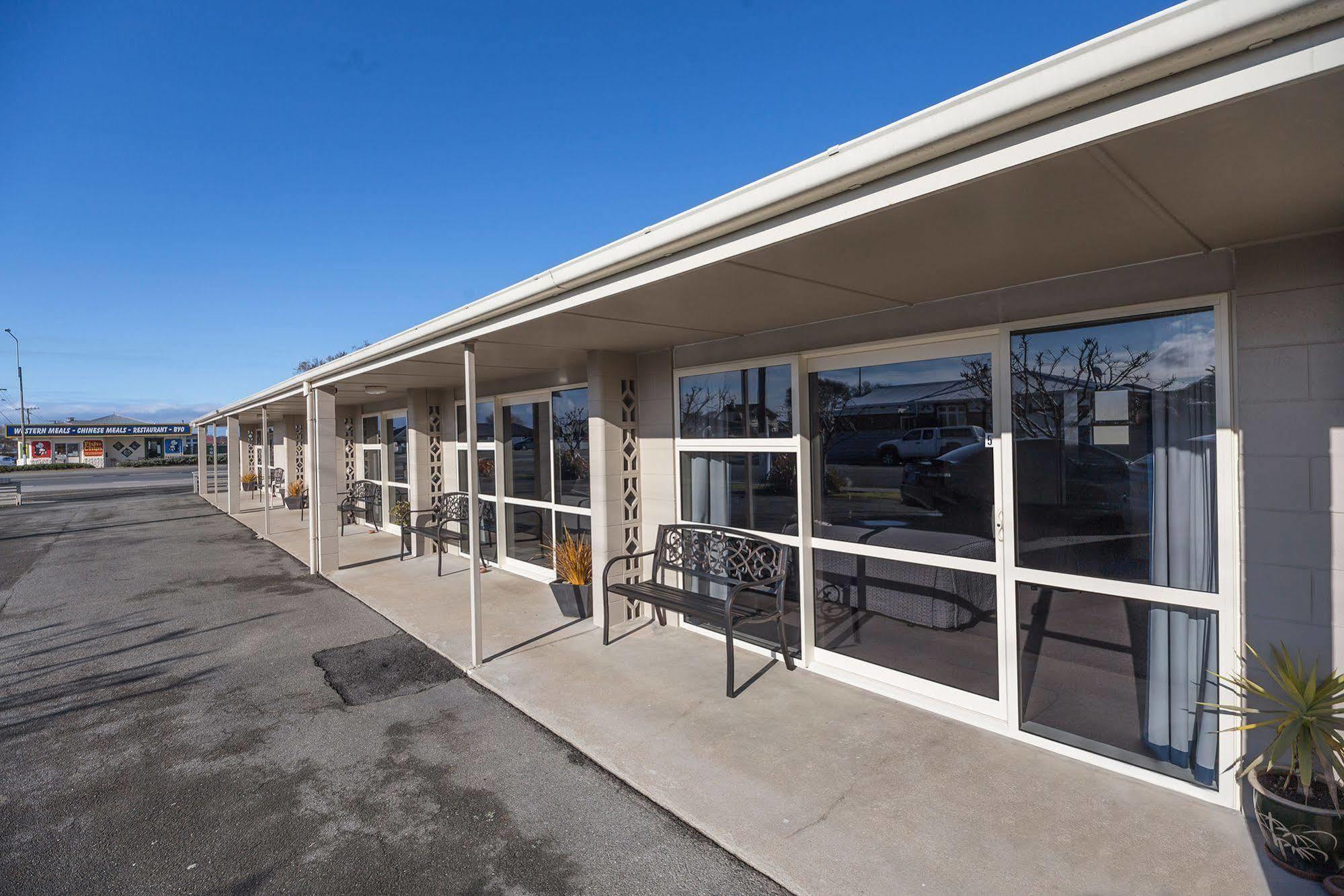 Aaa Thames Court Motel Oamaru Exteriér fotografie