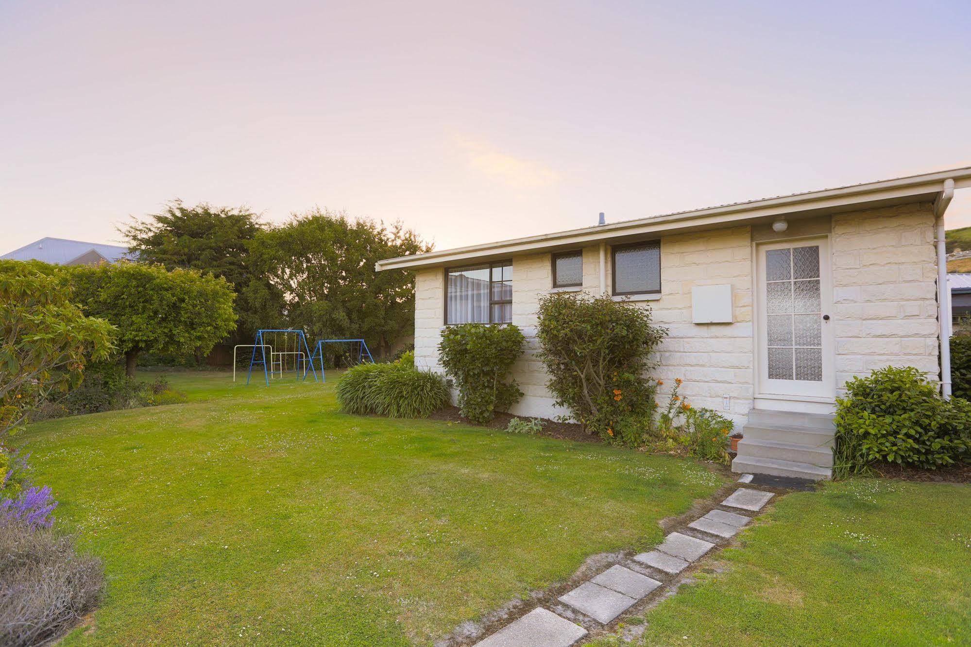 Aaa Thames Court Motel Oamaru Exteriér fotografie